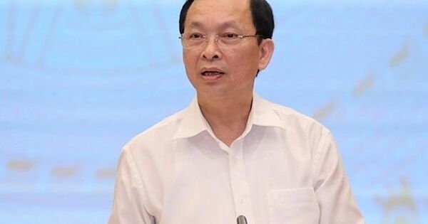 Phó thống đốc: 'Ngân hàng cho vay nhiều hơn huy động để hỗ trợ tăng trưởng'