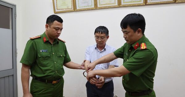 Bắt khẩn cấp lãnh đạo Trung tâm kiểm định kỹ thuật an toàn khu vực II