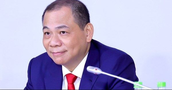 Ông Phạm Nhật Vượng nói xe điện là sứ mệnh cống hiến cho đời: Vingroup tính đường dài cho VinFast thế nào?