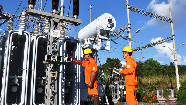 Tâm điểm thị trường 24/04/2025: Cập nhật Ngành Điện từ SSI: Quy hoạch phát triển Điện lực VIII điều chỉnh - Hướng đến tăng trưởng nhanh và bền vững