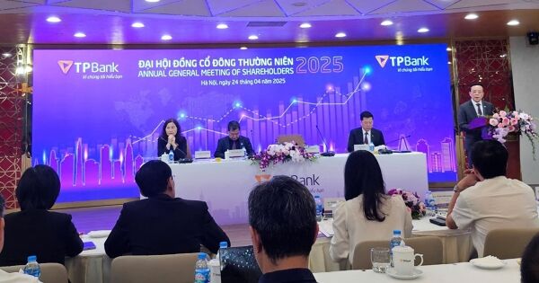Chủ tịch TPBank: Mục tiêu tăng trưởng lợi nhuận là khá tham vọng, dự chia cổ tức 15%
