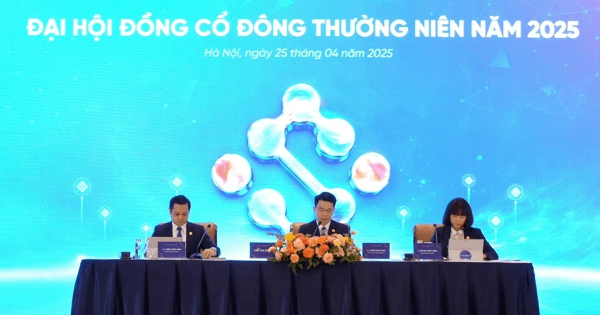 [LIVE] ĐHĐCĐ Kienlongbank: Trình phương án trả cổ tức tỷ lệ 50%, tăng vốn gấp đôi trong năm 2025