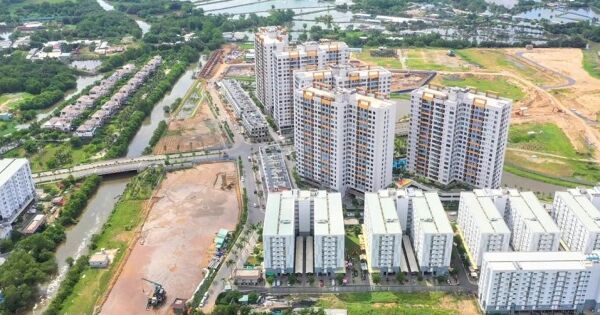 Savills: Giao dịch căn hộ chững lại, dự kiến có thêm 40.000 sản phẩm vào năm 2027