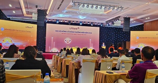 [LIVE] ĐHĐCĐ LPBank: Dự chi gần 7.500 tỷ để cổ tức tiền mặt tỷ lệ 25%, cao nhất hệ thống