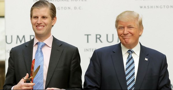 Con trai ông Trump cảnh báo: Các ngân hàng sẽ ‘tuyệt chủng’ trong 10 năm tới nếu không thay đổi