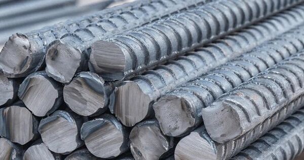 Thị trường dậy sóng, doanh nghiệp thép sẽ chèo lái thế nào?