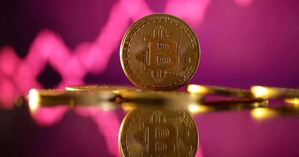 CEO MicroStrategy lạc quan vì 'không có thuế quan' với bitcoin, sẽ tiếp tục mua vào