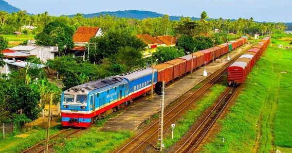 Trình Thủ tướng Báo cáo nghiên cứu khả thi đường sắt Lào Cai - Hà Nội - Hải Phòng trong tháng 8