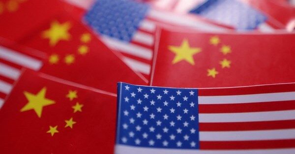 Anh vượt mặt Trung Quốc, trở thành chủ nợ nước ngoài lớn thứ hai của Mỹ