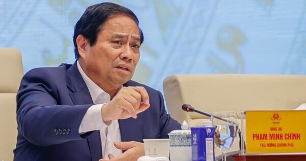 Thủ tướng yêu cầu tổng rà soát tài khoản ngân hàng, sim điện thoại