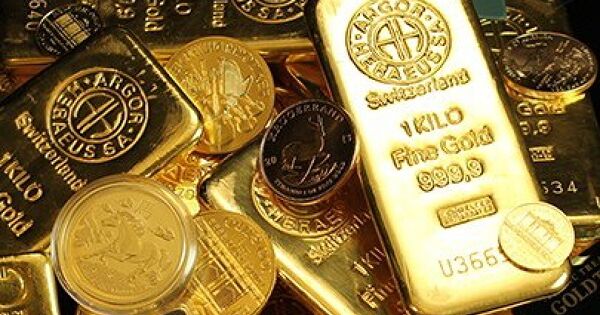 Ai sẽ 'bắt đáy' khi giá vàng ở ngưỡng hỗ trợ 3.200 USD?