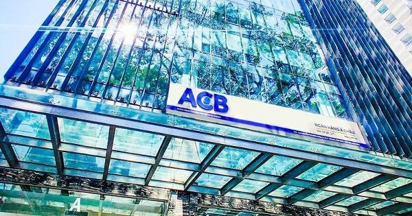 Những bước chuyển mình trong hệ sinh thái của ACB và Sacombank