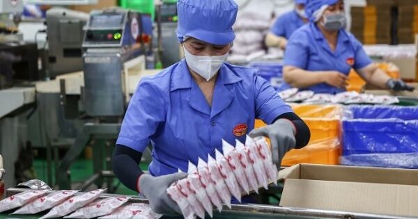 Quốc hội bàn giải pháp để đạt tăng trưởng kinh tế 8% trở lên