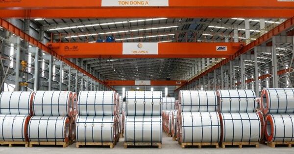 Tôn Đông Á muốn chuyển niêm yết sang HOSE, chia cổ tức 40%