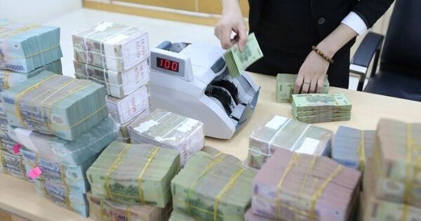 Chuyên gia: Ngân hàng hiện chủ yếu cấp tín dụng cho người giàu và doanh nghiệp lớn