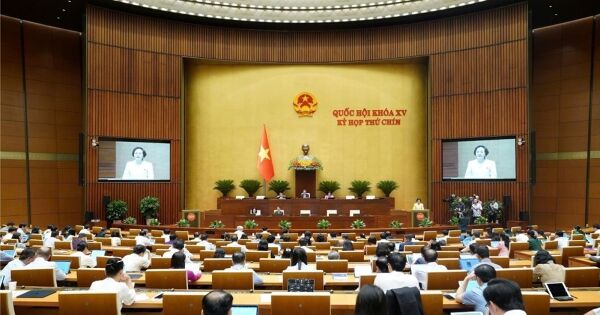 Sửa Luật Tổ chức chính quyền địa phương để bỏ cấp quận huyện