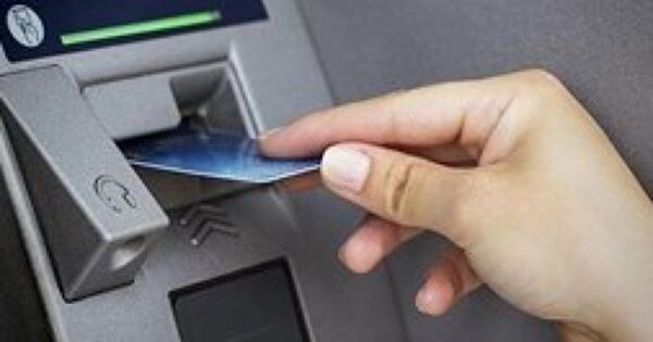 Thẻ ATM từ chính thức bị 'khóa cửa' từ 1/7/2025