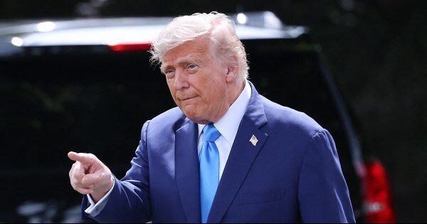 Ông Trump giục Iran chốt thoả thuận hạt nhân 'trước khi không còn gì nữa'