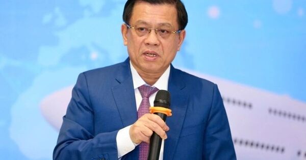 Thứ trưởng Nguyễn Bá Hoan bị khai trừ Đảng