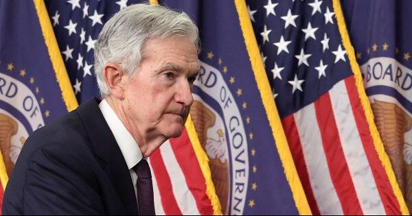 Ông Trump thúc giục Fed giảm lãi suất khi số liệu việc làm thấp hơn nhiều dự kiến