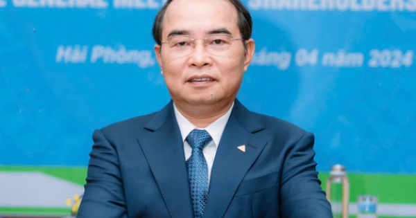 Chủ tịch và CEO một công ty niêm yết bị khởi tố