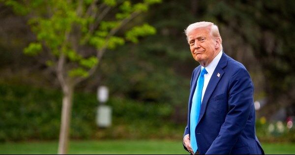 Ông Trump muốn tăng thuế đối ứng tối thiểu từ 10% lên 15% hoặc 20%