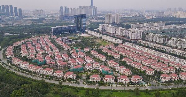 Doanh nghiệp bất động sản quay lại thị trường