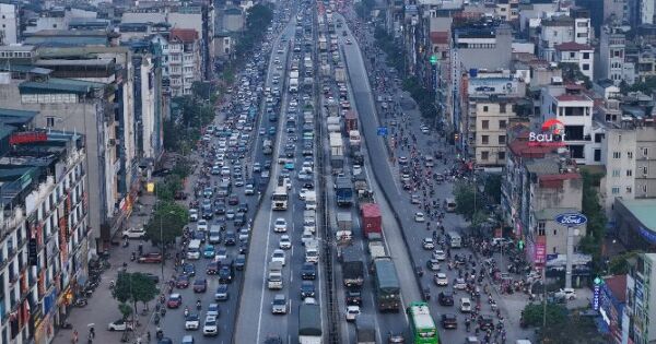 Hà Nội cấm xe máy chạy xăng dầu trong Vành đai 1 từ tháng 7/2026