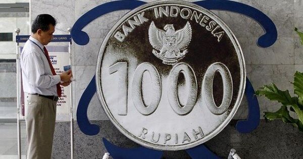 Indonesia hạ lãi suất, nỗ lực thúc đẩy tăng trưởng sau khi ông Trump áp thuế 19%