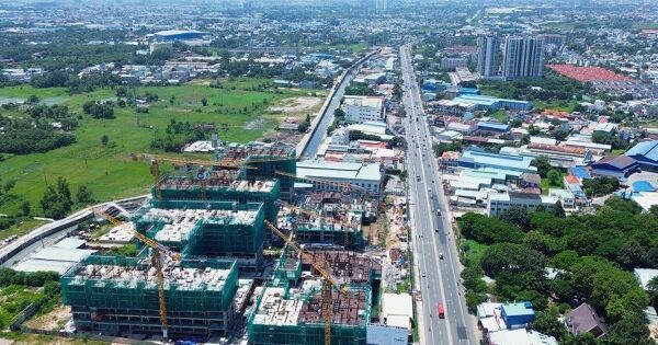 ‘Thị trường bất động sản đang trải qua giai đoạn tái định giá’