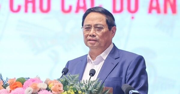 Thủ tướng yêu cầu các địa phương báo cáo Bộ Chính trị việc xử lý gần 3.000 dự án tồn đọng trong tháng 8