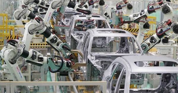 PMI Việt Nam tụt xuống thứ 5 trong ASEAN, thấp hơn Thái Lan, Philippines, Malaysia và Myanmar