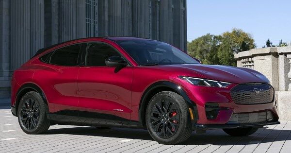 Ford sắp bán xe điện Mustang Mach-E tại Việt Nam