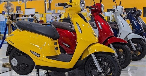 Hà Nội sắp cấm xe máy xăng: Vingroup đề nghị hỗ trợ 100% phí trước bạ, cho vay không cần vốn đối ứng để người dân 'lên đời' xe điện