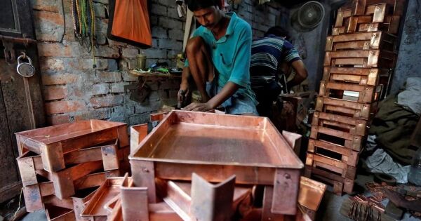 Giao dịch đồng vật chất hưởng chênh lệch thuế đang dần kết thúc