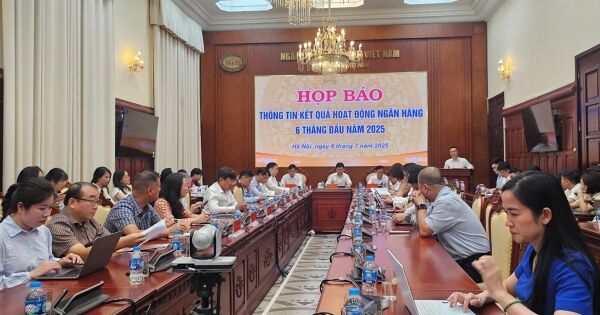 Tăng trưởng tín dụng nửa đầu năm đạt gần 10%, gấp 2,5 lần cùng kỳ năm trước