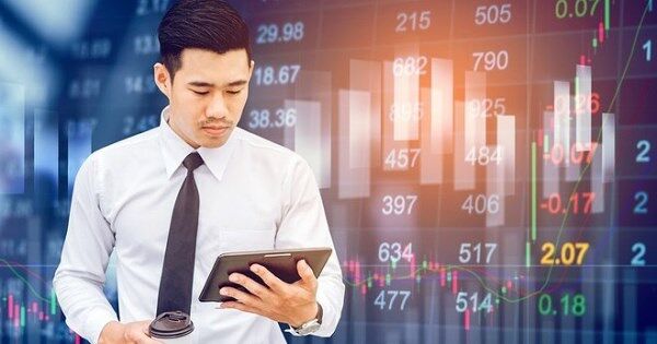 Khối ngoại mua ròng hơn 1.940 tỷ đồng, tâm điểm cổ phiếu chứng khoán, ngân hàng