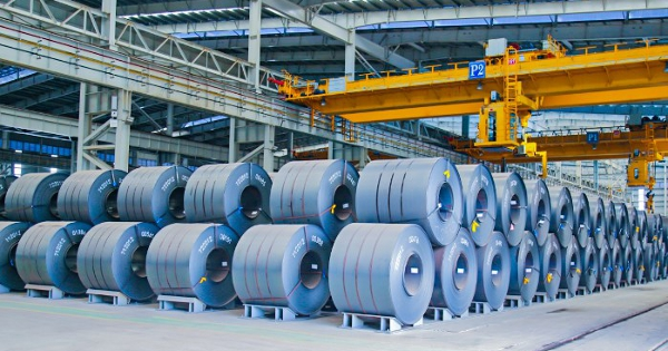 Hòa Phát bán 5 triệu tấn thép trong nửa năm