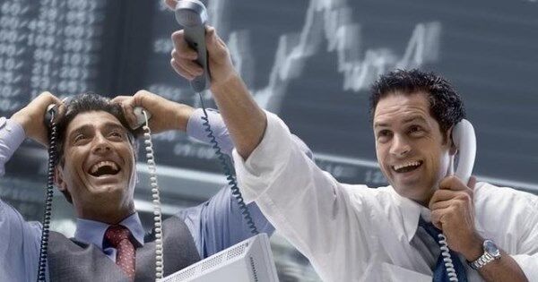 VN-Index tăng hơn 126 điểm trong tháng 7, khối ngoại trở lại mua ròng hơn 8.600 tỷ đồng