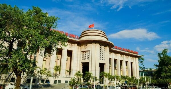 NHNN nới room tín dụng cho loạt ngân hàng