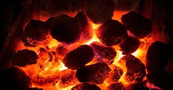 Giá than nhiệt Trung Quốc chạm đỉnh 5 tháng