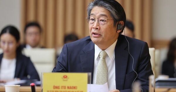 Đại sứ Nhật Bản đề nghị Việt Nam xử lý vướng mắc tại một số dự án, xem xét phổ biến xe hybrid