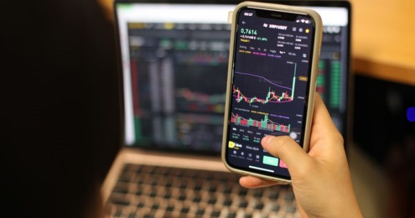 'Người thu nhập dưới 500 USD thua lỗ nhiều nhất khi đầu tư tiền số'