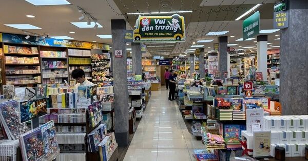 Fahasa tăng mạnh tồn kho, sắp mở thêm 4 nhà sách mới