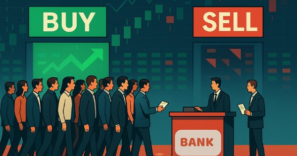 Sôi động giao dịch nội bộ cổ phiếu ngân hàng: Đăng ký mua 50 triệu cp ở VPBank, bán ra tại SHB và trái chiều với SeABank