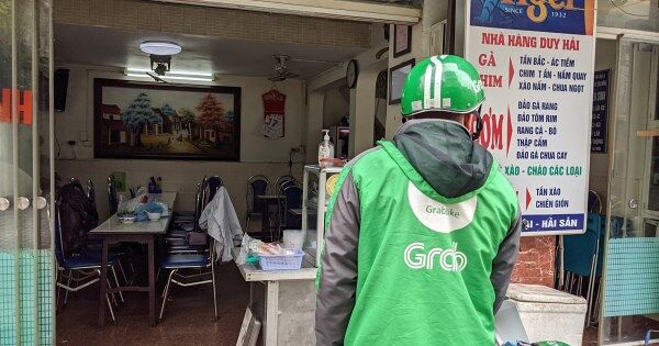 Grab: Lộ trình chuyển đổi sang xe điện quá gấp gáp, 62% tài xế ở TP HCM chưa sẵn sàng