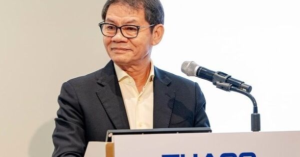 Tỷ phú Trần Bá Dương 'cảm kích' khi lãnh đạo lớn tuổi tự nguyện nghỉ việc