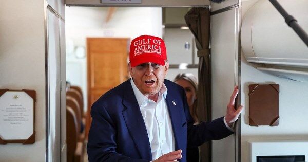 Tổng thống Trump là nguyên nhân dẫn đến báo cáo việc làm gây thất vọng của Mỹ?