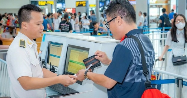 Nội Bài đón lượng khách kỷ lục dịp Quốc khánh