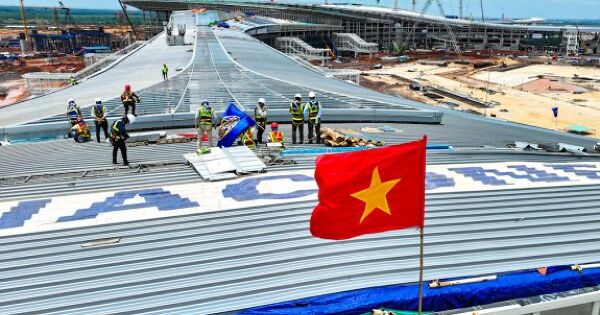 Gần 14.000 người thi công xuyên lễ ở sân bay Long Thành